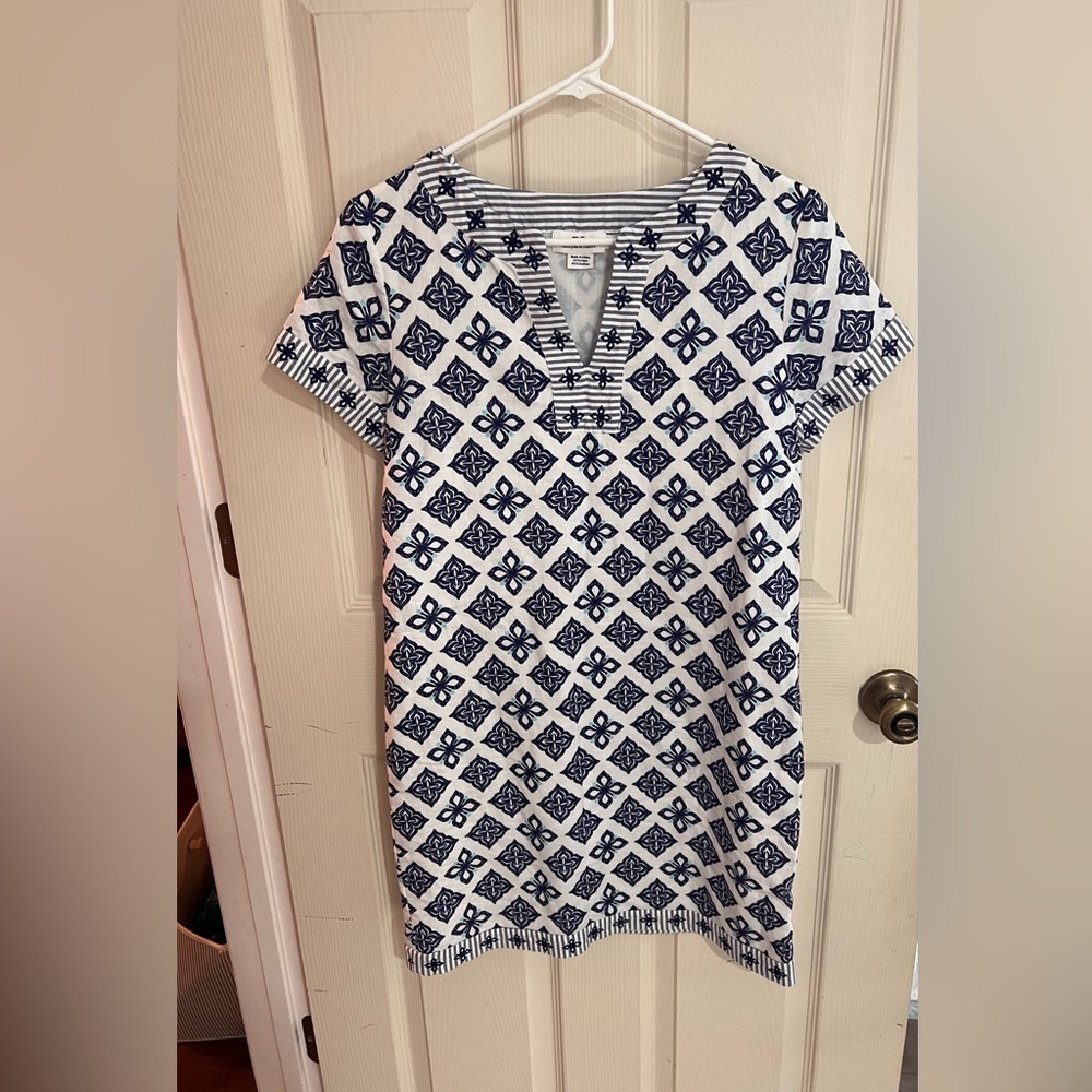 Vineyard Vines 
Women’s Dress
Size 4